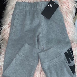 🔥🖤Nike kids sweats pants❌🔥